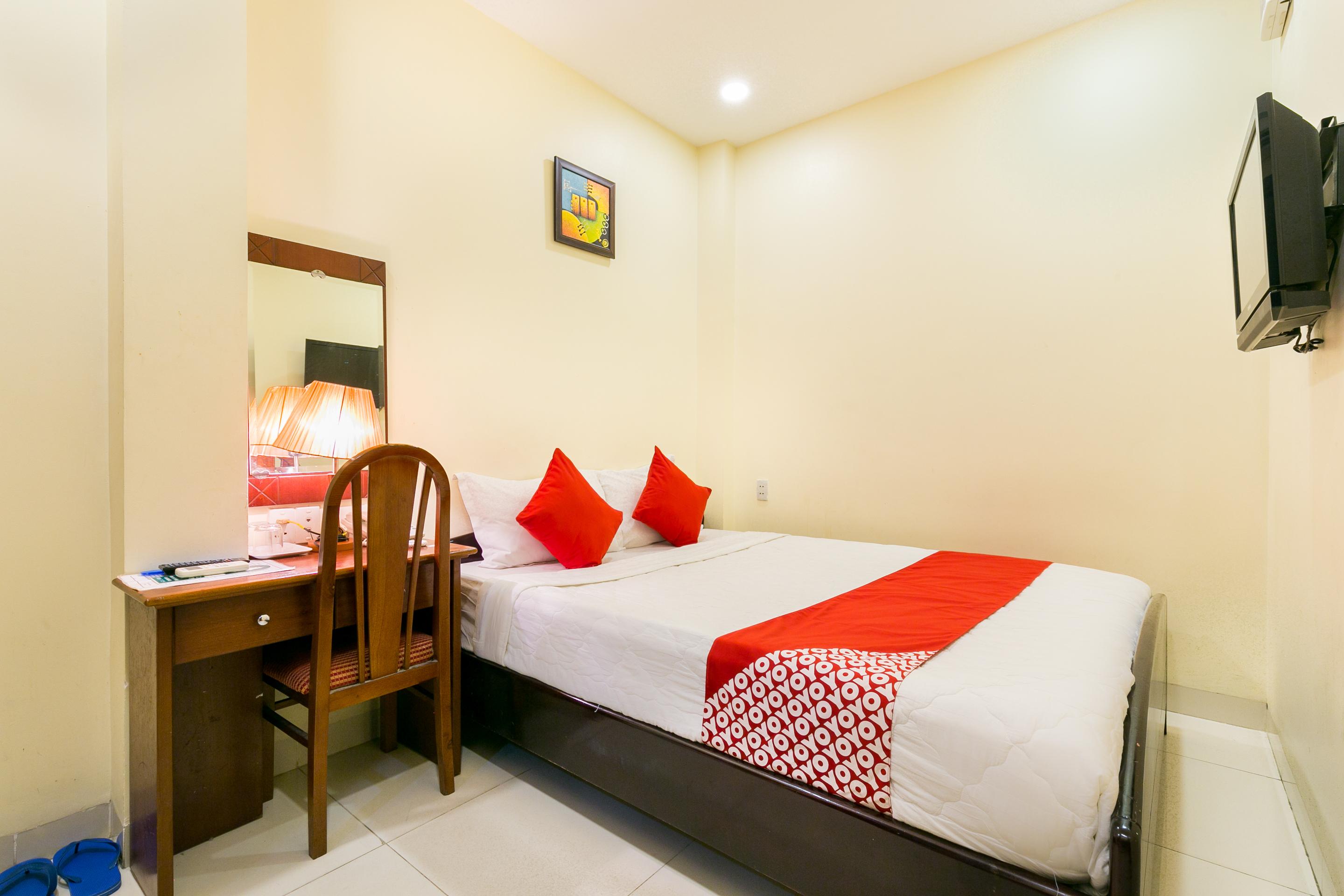 Oyo 422 Nguyen Thanh Hotel Хошимин Екстериор снимка