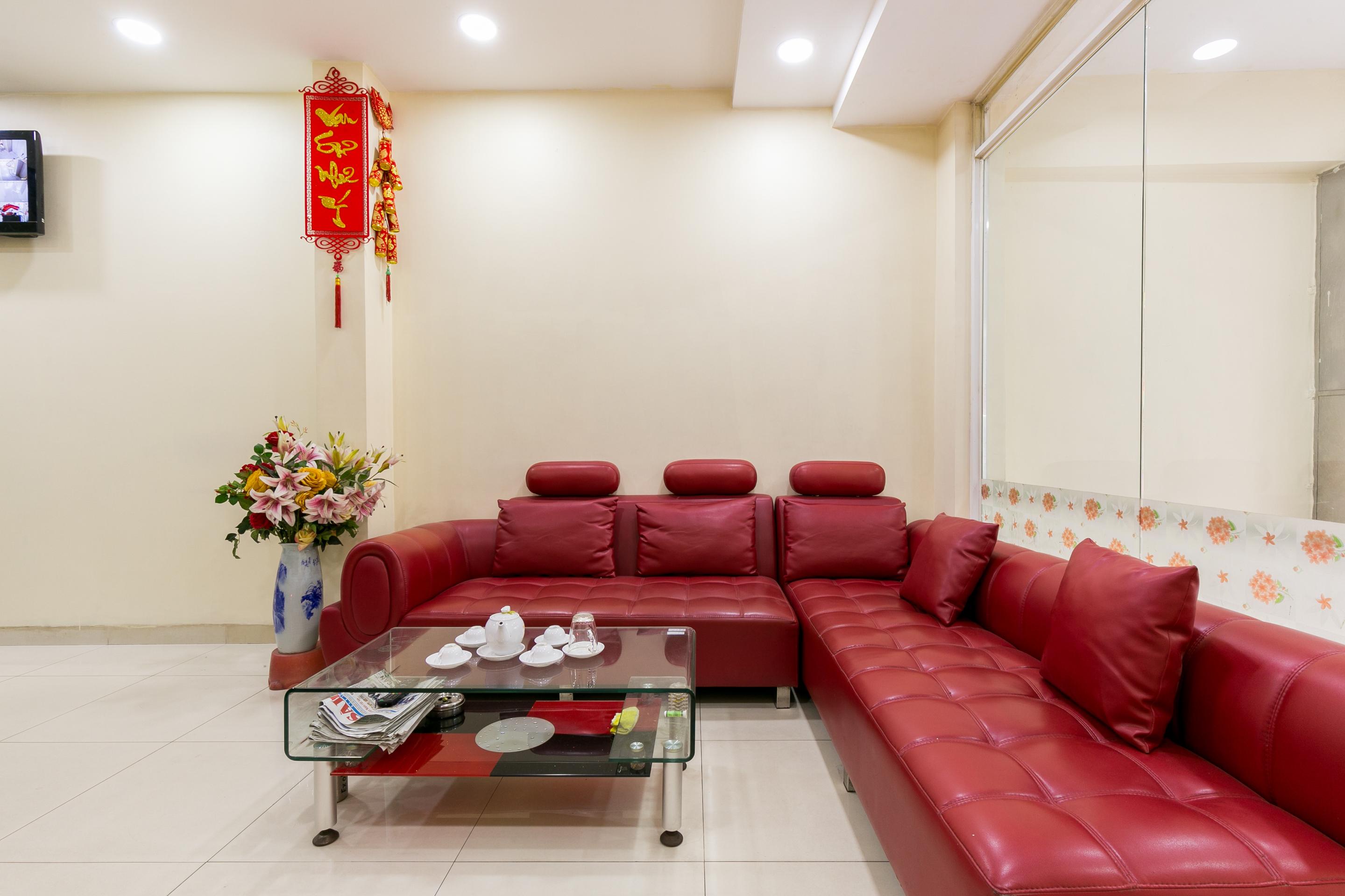 Oyo 422 Nguyen Thanh Hotel Хошимин Екстериор снимка
