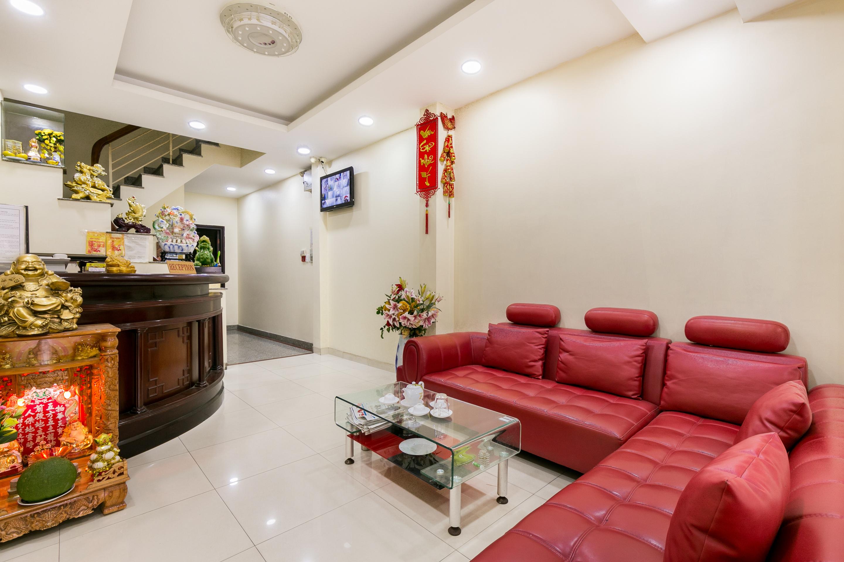 Oyo 422 Nguyen Thanh Hotel Хошимин Екстериор снимка